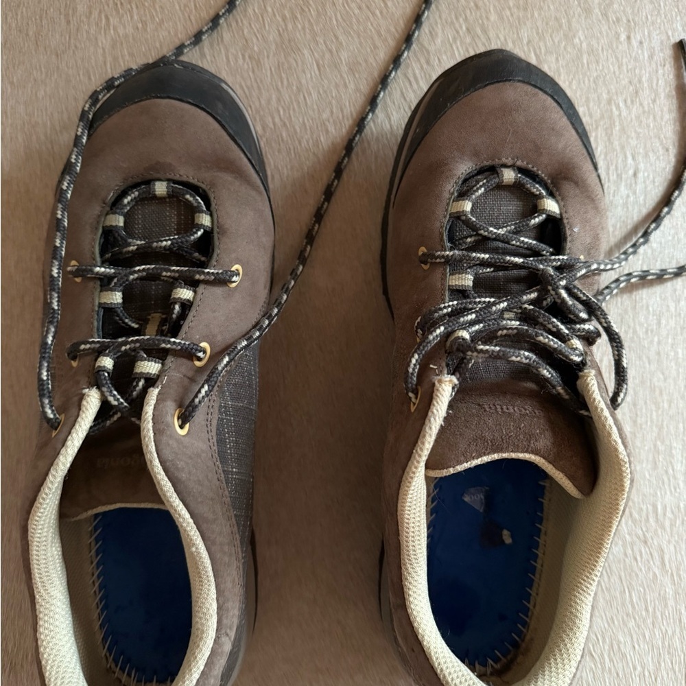 Patagonia Brown  Hiking Shoes - Picture 4 of 12